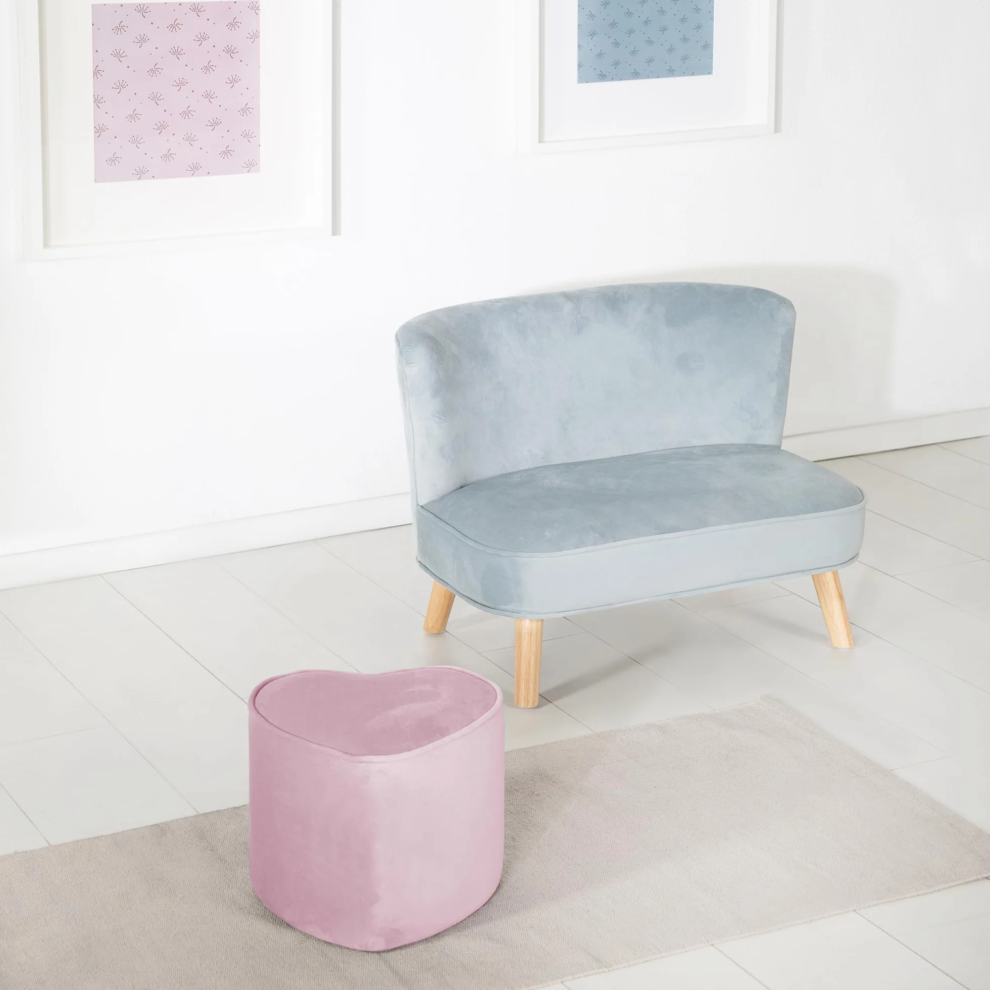 roba Taboret dziecięcy Lil Sofa w kształcie serca - Wygodny taboret w różowym welurowym materiale - Pufa do pokoju dziecięcego - Wysokość siedziska 24 cm